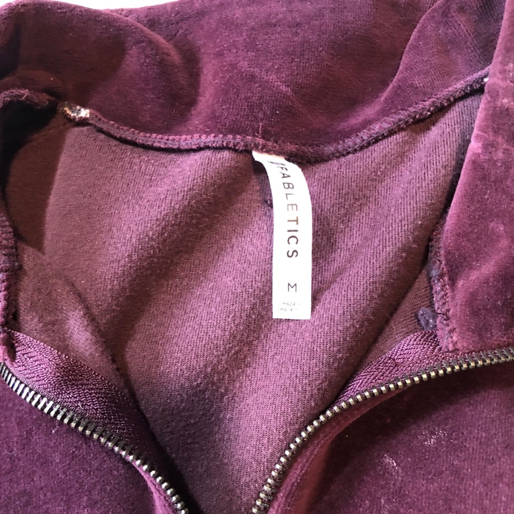 Fabletics Crewneck - image 4